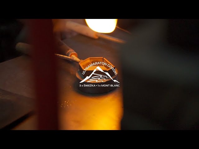 Miniatura: 4m0D83kBpKM